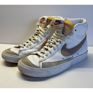 Nike Blazer‎ (women’s 6.5) nude pink swoosh